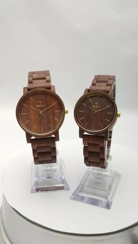 Vintage Classic Sandel Wooden Men's Watch - Retro Style Analog Quartz Wristwatch for Casual & Formal Wear