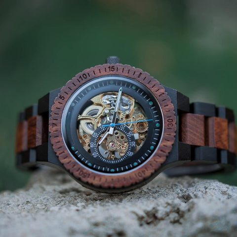 The Biscuit Men's Wooden Watch