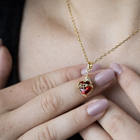 Sacred Heart of Jesus Faith Necklace ⭐