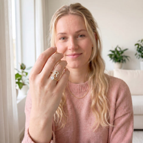 Handgemaakte Initiaal en steen ring